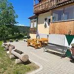 Uriges Mit Blick Auf * Грац