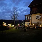 Uriges Mit Blick Auf