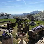 Apartment Uriges Mit Blick Auf Graz