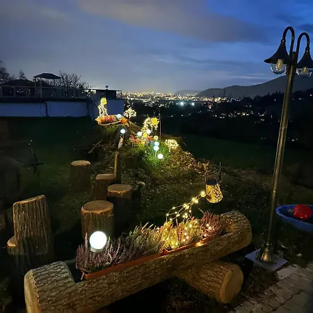 Apartment Uriges Mit Blick Auf Graz