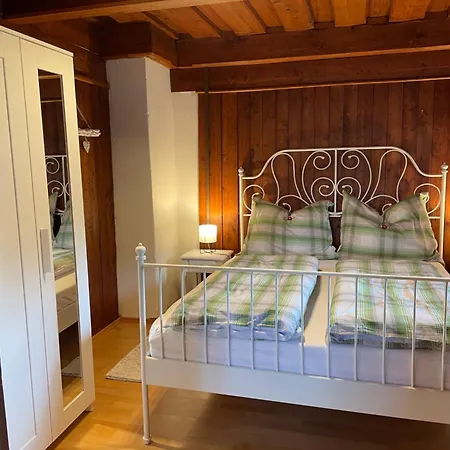 Uriges Mit Blick Auf