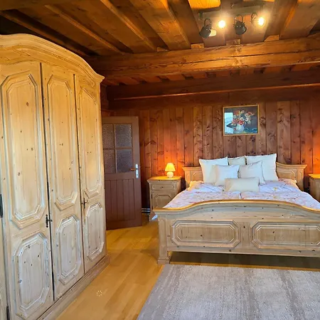 Uriges Mit Blick Auf