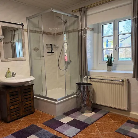 Uriges Mit Blick Auf *