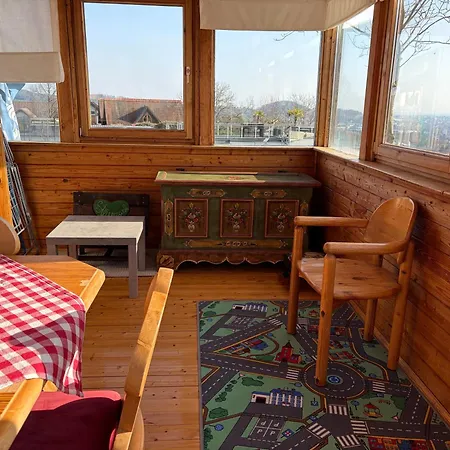 Uriges Mit Blick Auf Апартаменты *