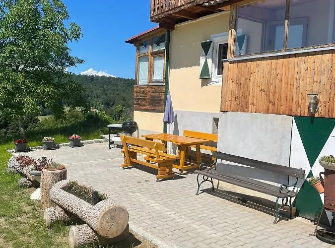 Uriges Mit Blick Auf * גראץ