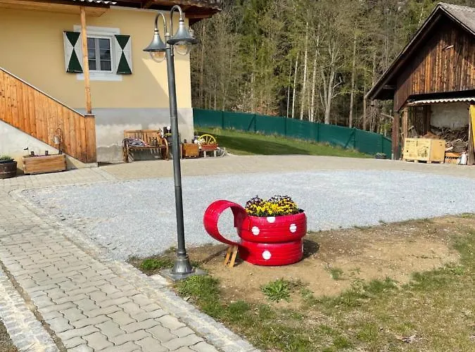 Uriges Mit Blick Auf Грац