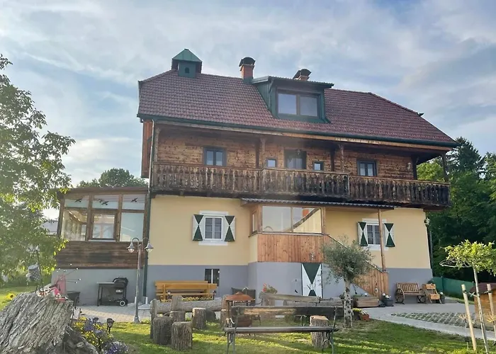 Uriges Mit Blick Auf דירה *