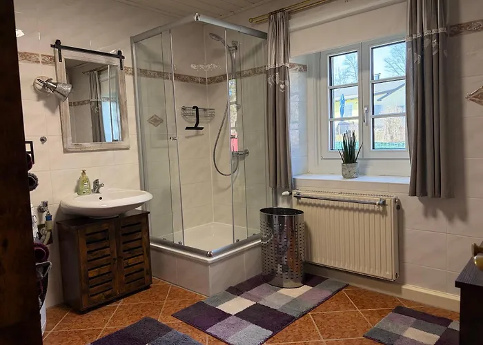 Uriges Mit Blick Auf *